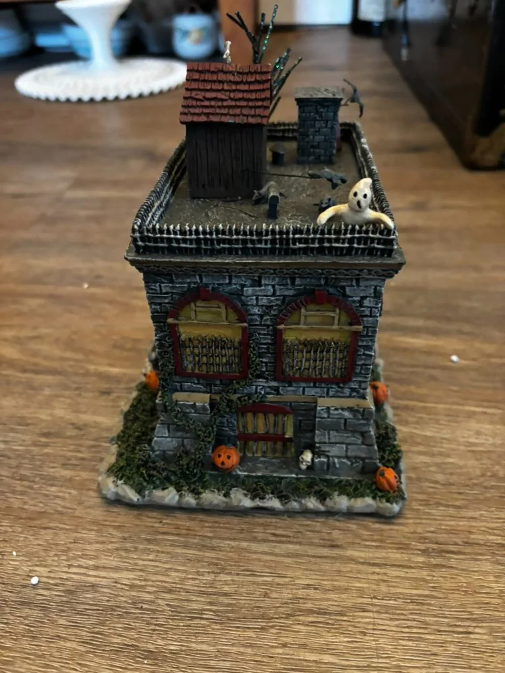 Hawthorne Village The Munsters light up building Eddies School House